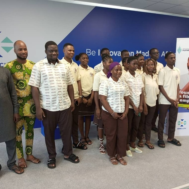 VISITE A L'ECOLE DES METIERS DU NUMERIQUE
